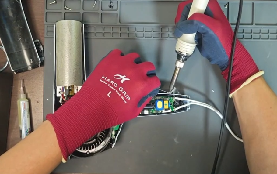 【リファドライヤープロ】電源が入らない